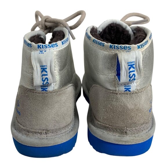UGG X Hershey's Neumel II Kisses Kids Youth SZ 3 Silver Metallic Boots Lace Up - Picture 4 of 10